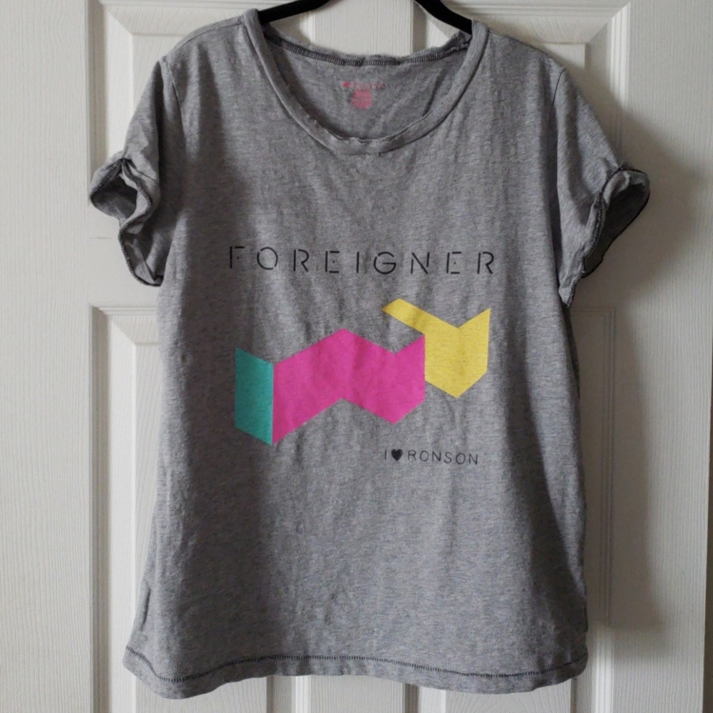 Graphic tee